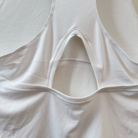 NWT ADIDAS Keyhole Racerback Tank - Picture 5 of 8